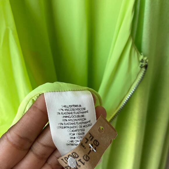 Alice + Olivia Delora‎ Open Back Green Tulip Print 3/4 Sleeve Crew Maxi Dress 6 - Picture 11 of 12